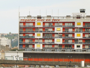 Regarde-moi en face, installation, texte sur Caserne des pompiers de La Benauge, Bordeaux. demandes d'autorisations en cours. Emmanuel ARAGON, 2012